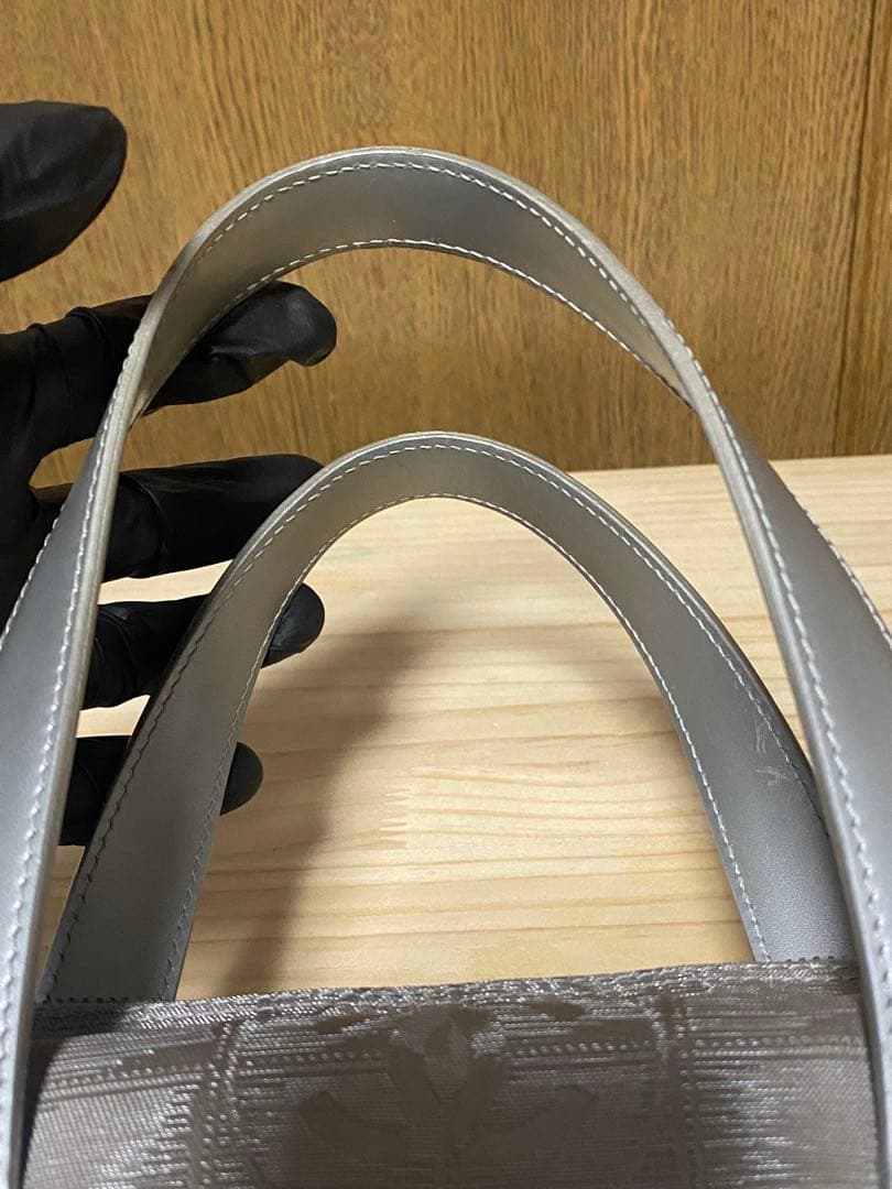 【値下げ】CHANELシャネル　ニュートラベルライン　ハンドバッグシルバー