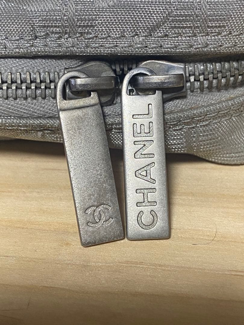 【値下げ】CHANELシャネル　ニュートラベルライン　ハンドバッグシルバー