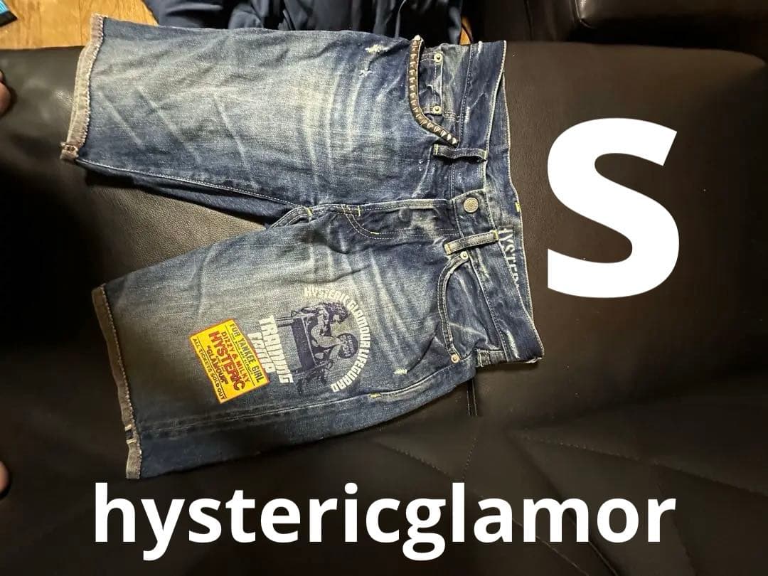 レア ヒステリックグラマー ショートパンツ ロゴ、スタッズ付き