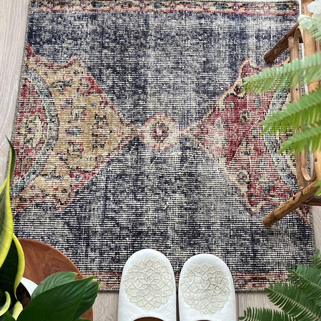 デニムブルー✳︎64×61 シャビー　キャラメル　レッド　トルコヴィンテージラグ