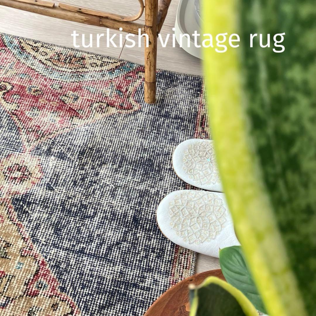 デニムブルー✳︎64×61 シャビー　キャラメル　レッド　トルコヴィンテージラグ
