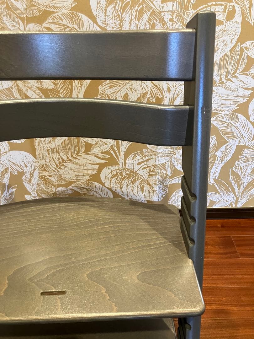 ribbon　ストッケ　トリップトラップ　グレー