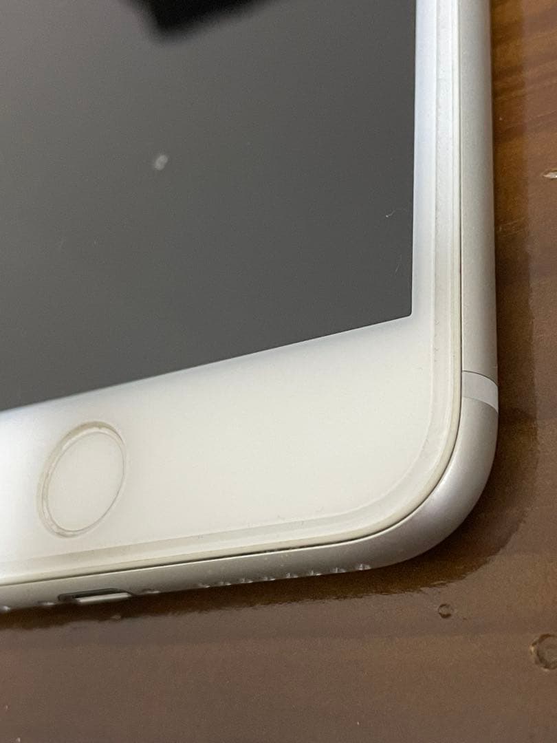 Apple iPhone 7Plus SIMフリー 32GB ホワイト 初期化済