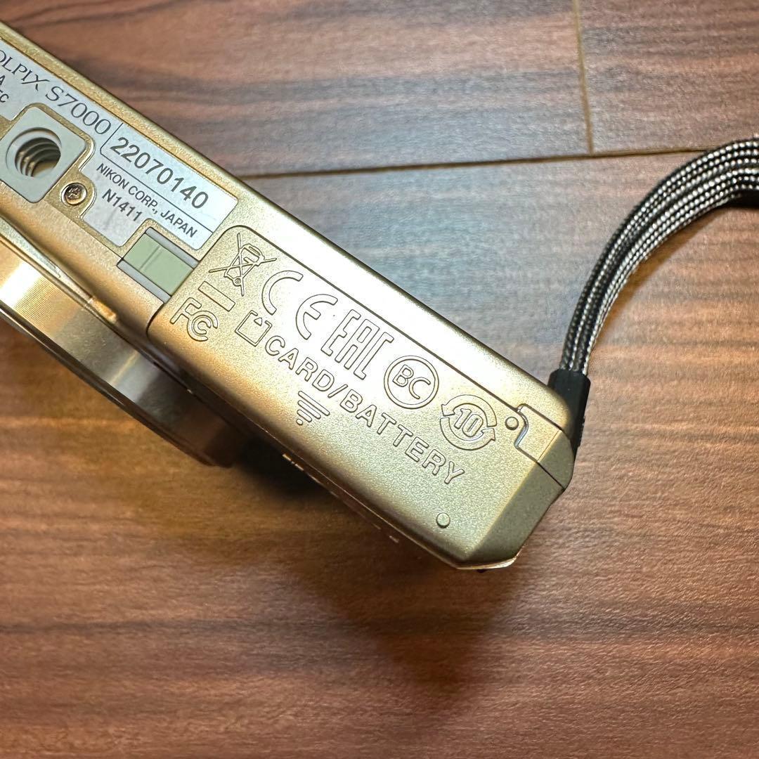 Nikon COOLPIX S7000 デジカメ ほぼ新品 5321