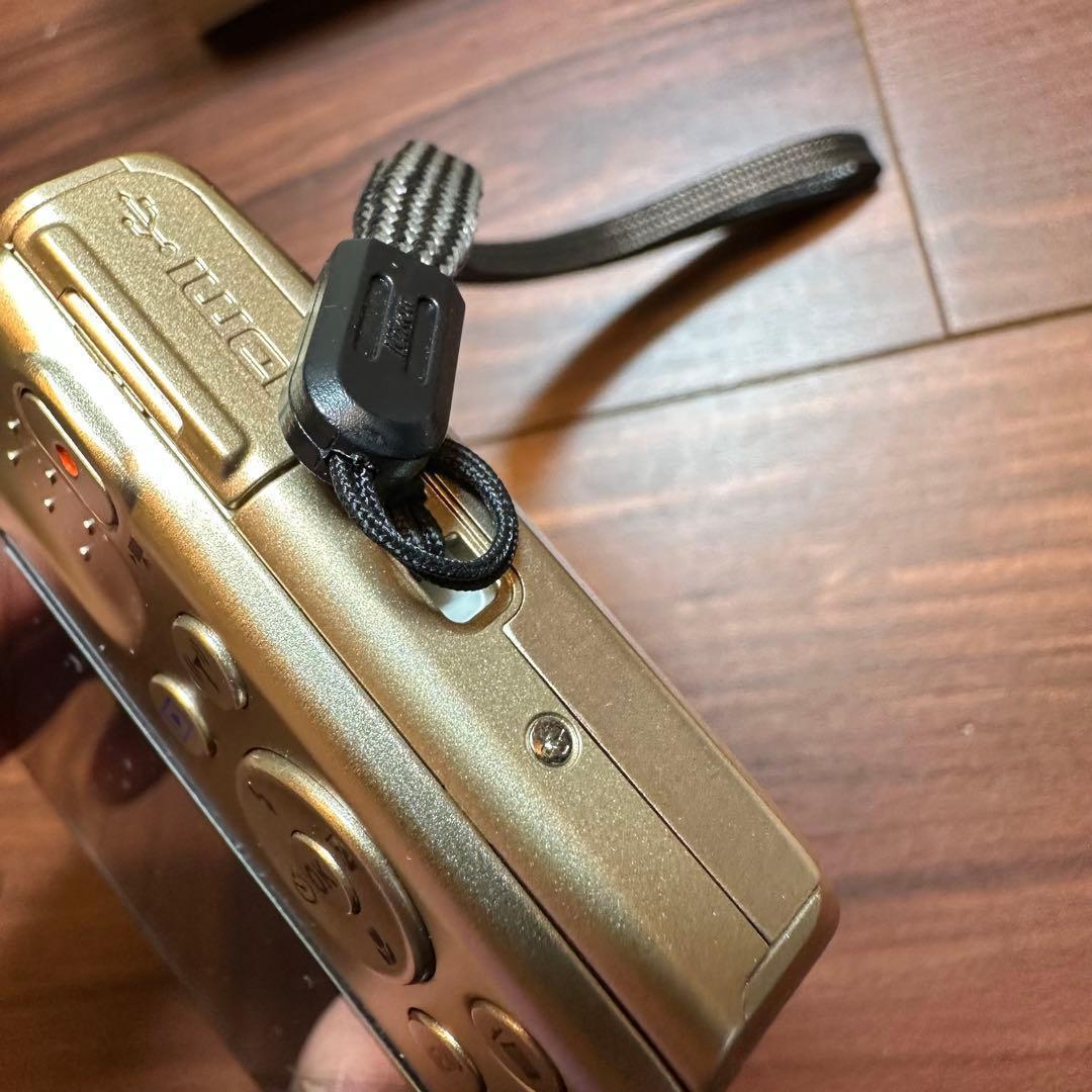 Nikon COOLPIX S7000 デジカメ ほぼ新品 5321