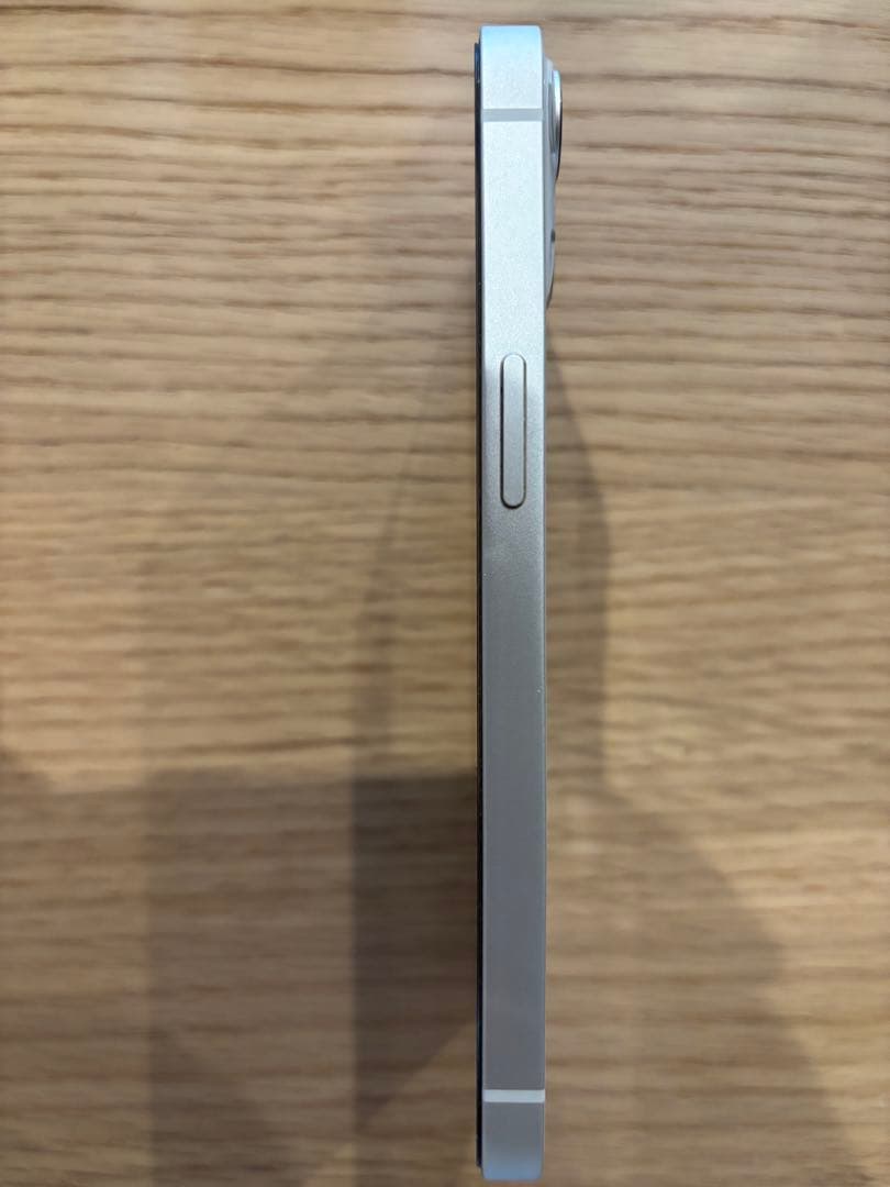 iPhone13 128GB スターライト SIMフリー 電池78% 付属品あり