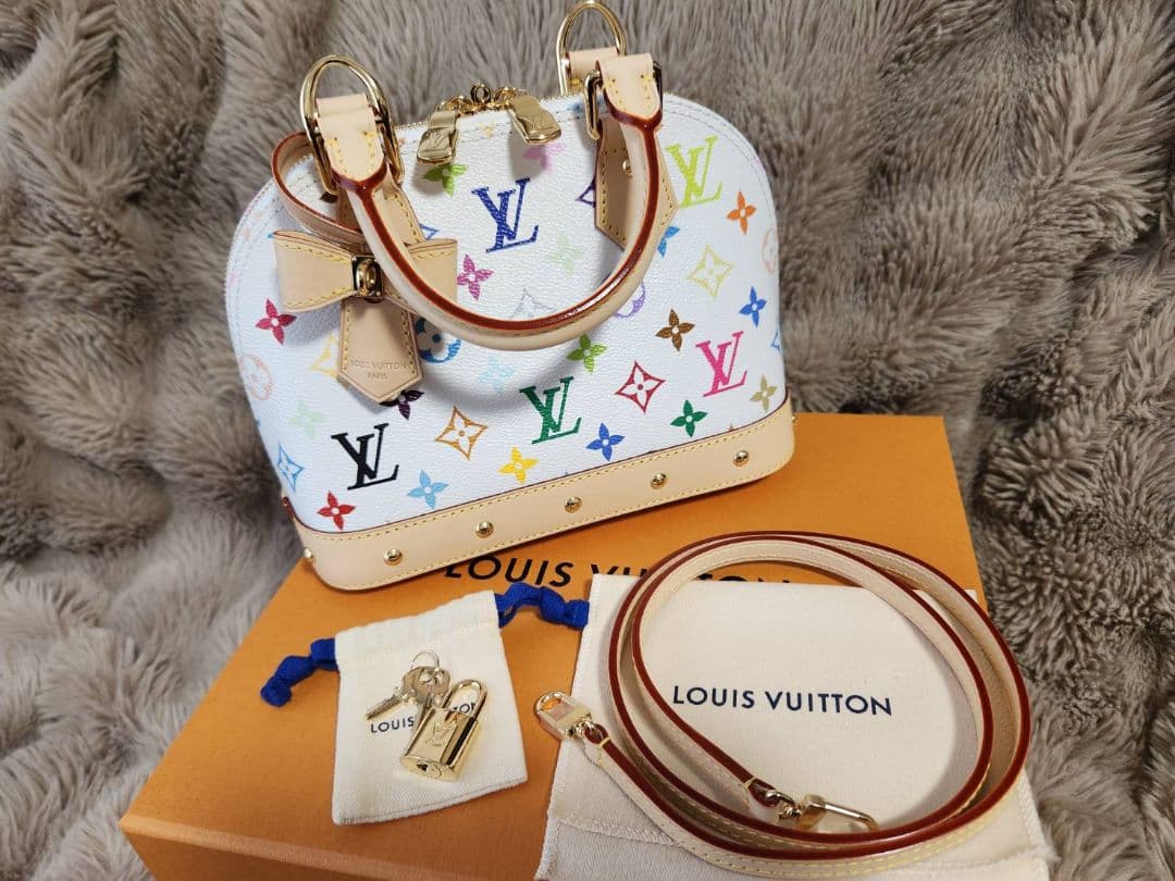 い*ご様 [新品未使用 ]LOUIS VUITTON LV×TM アルマBB M