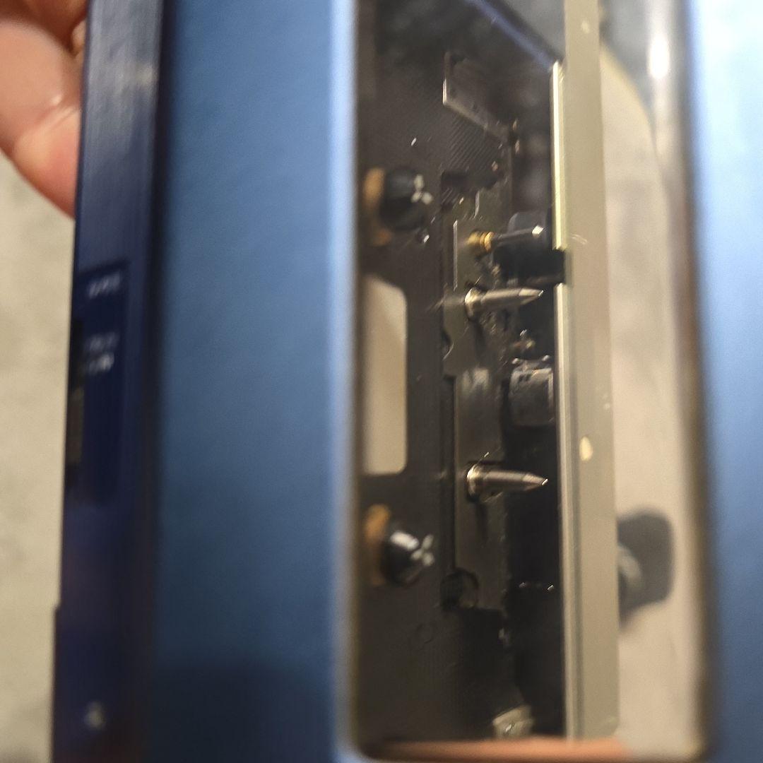 SONY カセットプレーヤー 青 黒 ケース付き