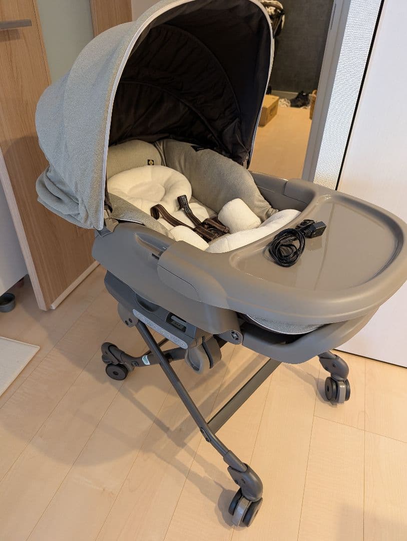 コンビ　スウィング&チェア　ネムリラ　AUTO SWING BEDI EG