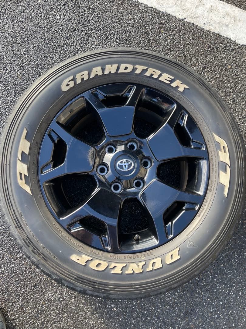 【お引取り限定】ハイラックス ブラックラリーエディション純正ホイールタイヤセット