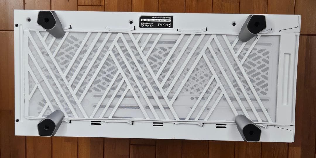 Fractal Define 7 White TG Clear PCケース