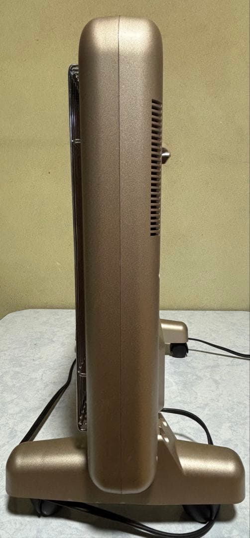 遠赤外線暖房器 サンルミエ・エクセラ7 N700L-GR【中古品】