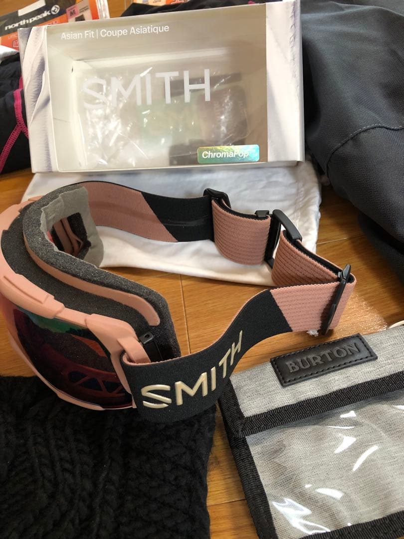 ROXY スノーボードウェアセット　smithゴーグル　インナーグローブ他