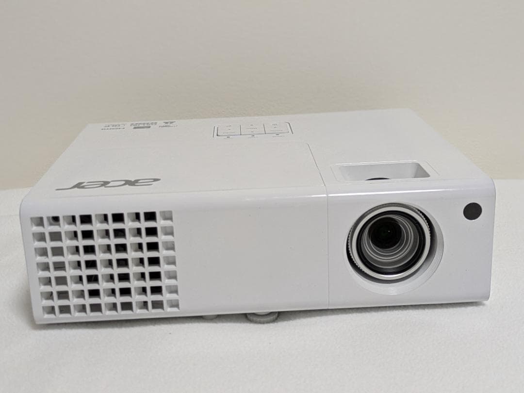 Acer　DLPプロジェクター　 H6510BD