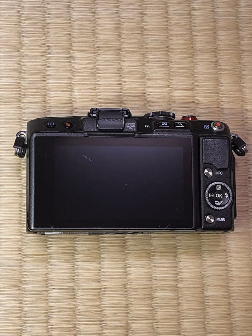 OLYMPUS PENLITE E-PL6 ボディ本体