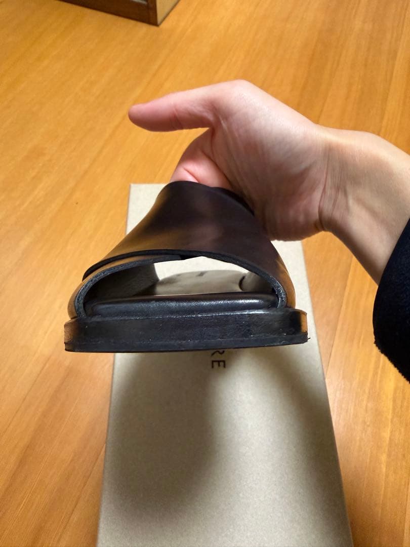 靴 LEMAIRE 25SS CROSS FLAT SANDALS