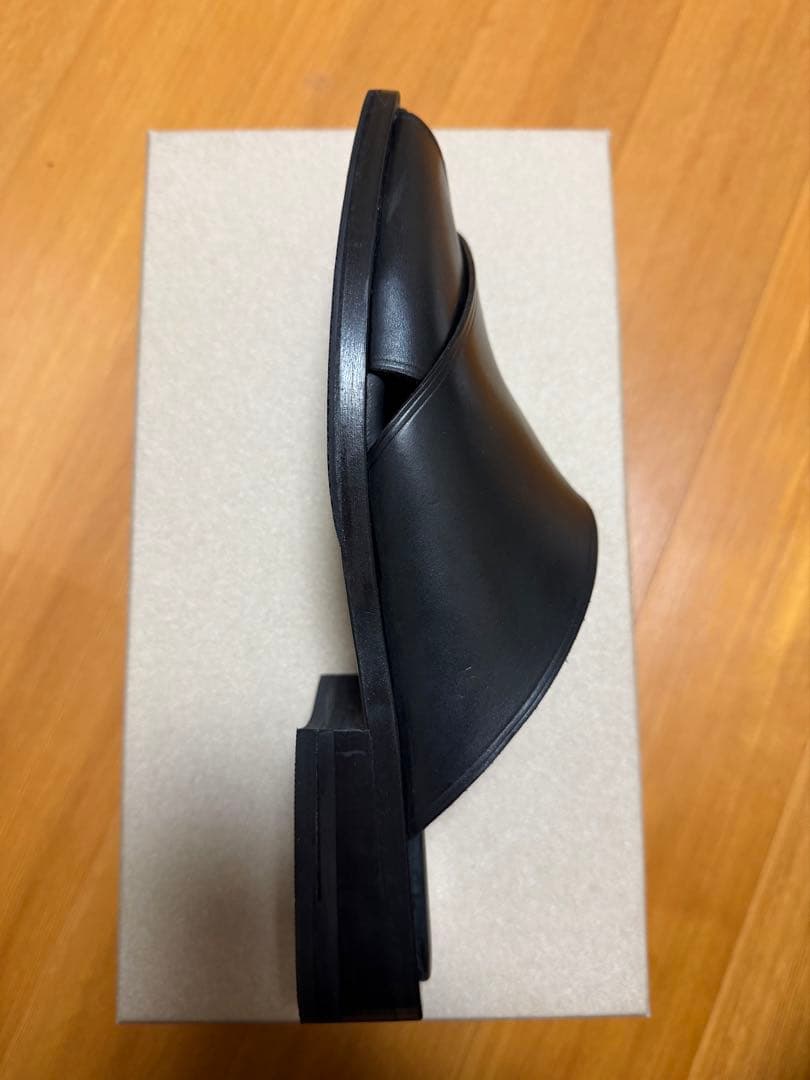 靴 LEMAIRE 25SS CROSS FLAT SANDALS