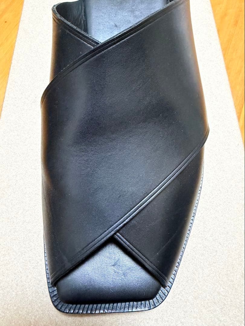 靴 LEMAIRE 25SS CROSS FLAT SANDALS