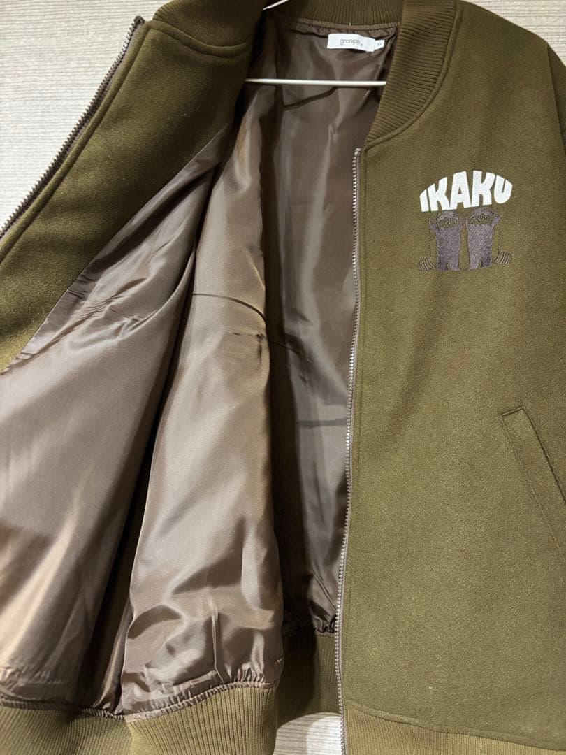 イカク　IKAKU 限定品　グラニフ　スタジャン　アウター　新品　レッサーパンダ