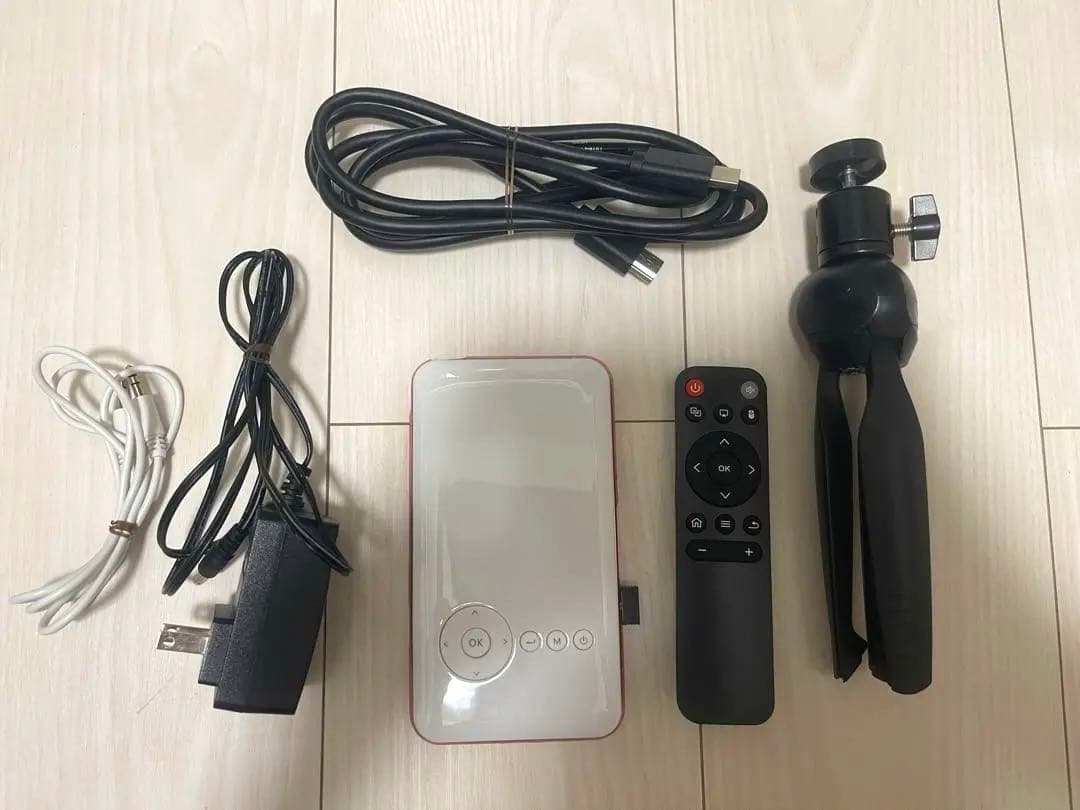 UENO-maru KABENI カベーニ　プロジェクター　T89