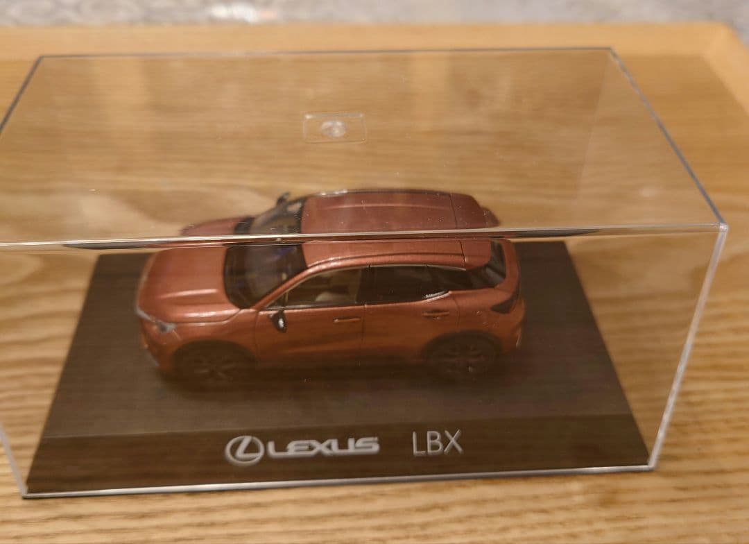 LEXUS LBX ソニックカッパー ミニカー　美品