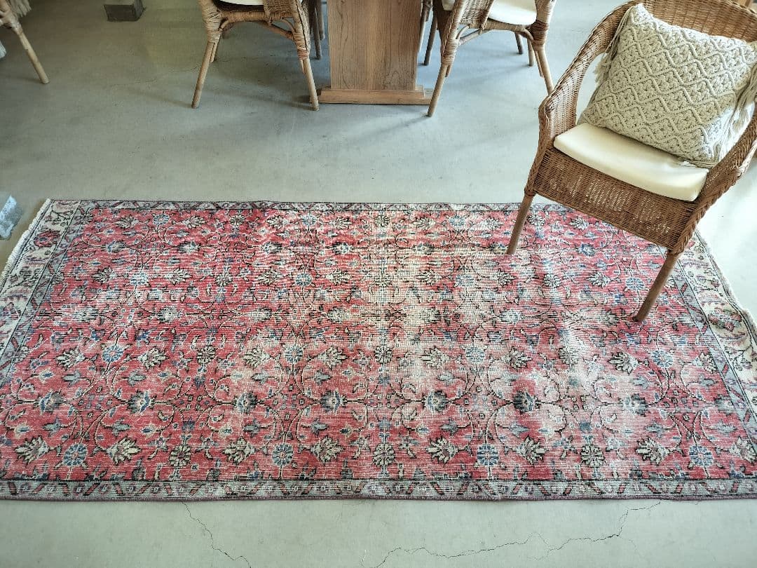 大判/シャビーレッドのサークルフラワー柄　ヴィンテージトルコラグNo.755