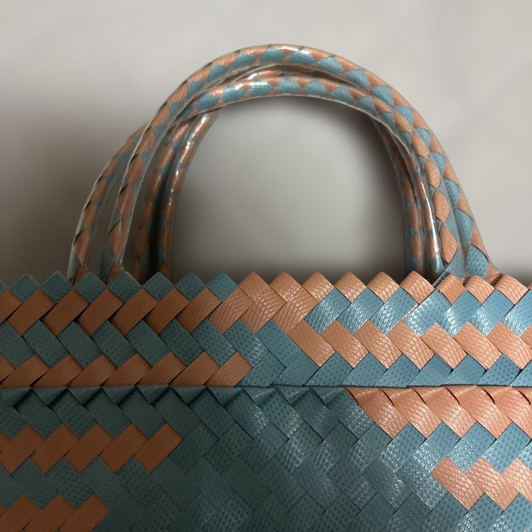 メケアリサ　メケアリバッグmサイズ