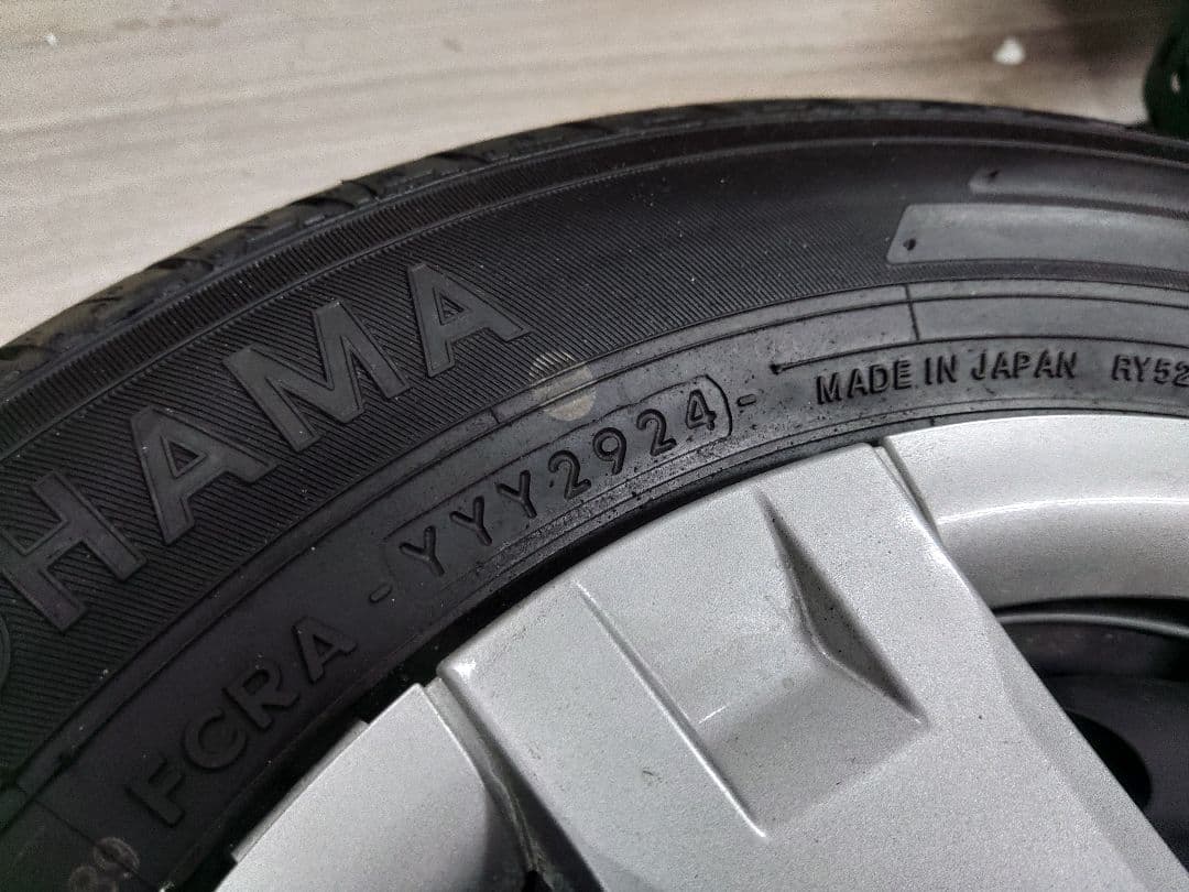 バリ溝 タイヤ 145/80R12 新車1ヶ月外し　アトレー ハイゼット 軽トラ