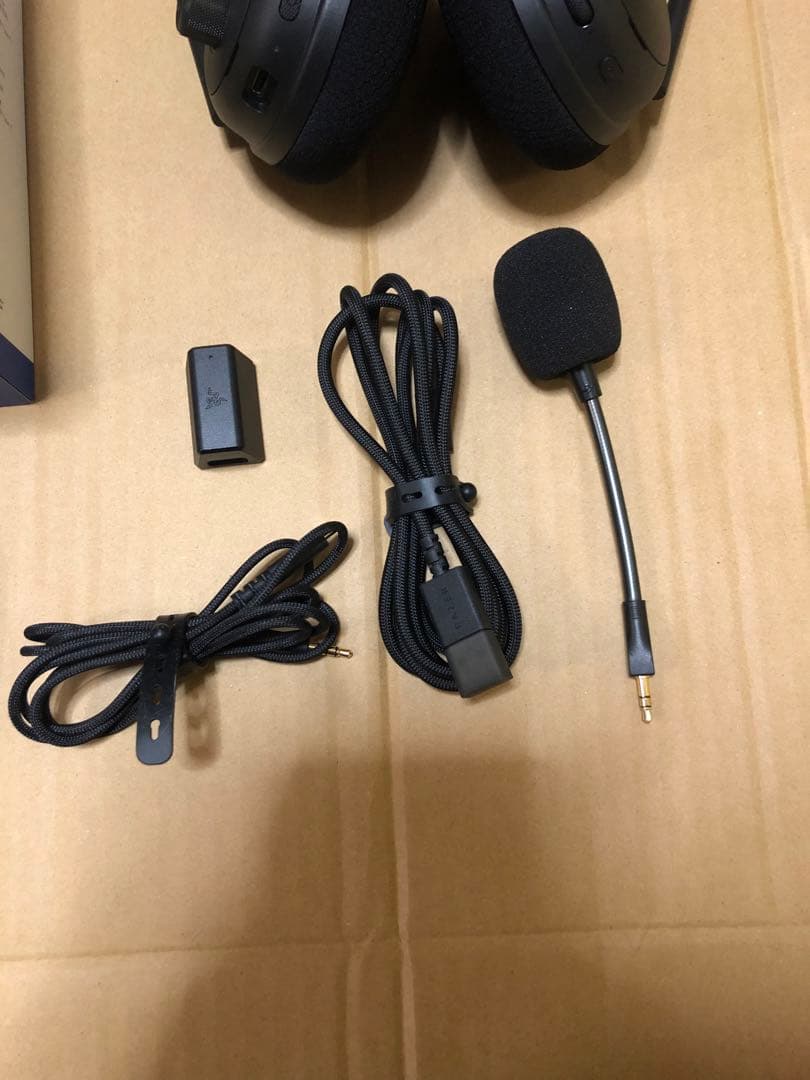 Razer BlackShark V3 Pro超美品　クリスマス限定値下げ