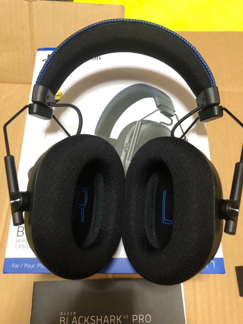 Razer BlackShark V3 Pro超美品　クリスマス限定値下げ