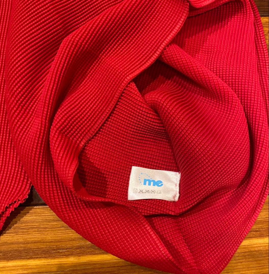 me by ISSEY MIYAKE 半袖トップス　赤