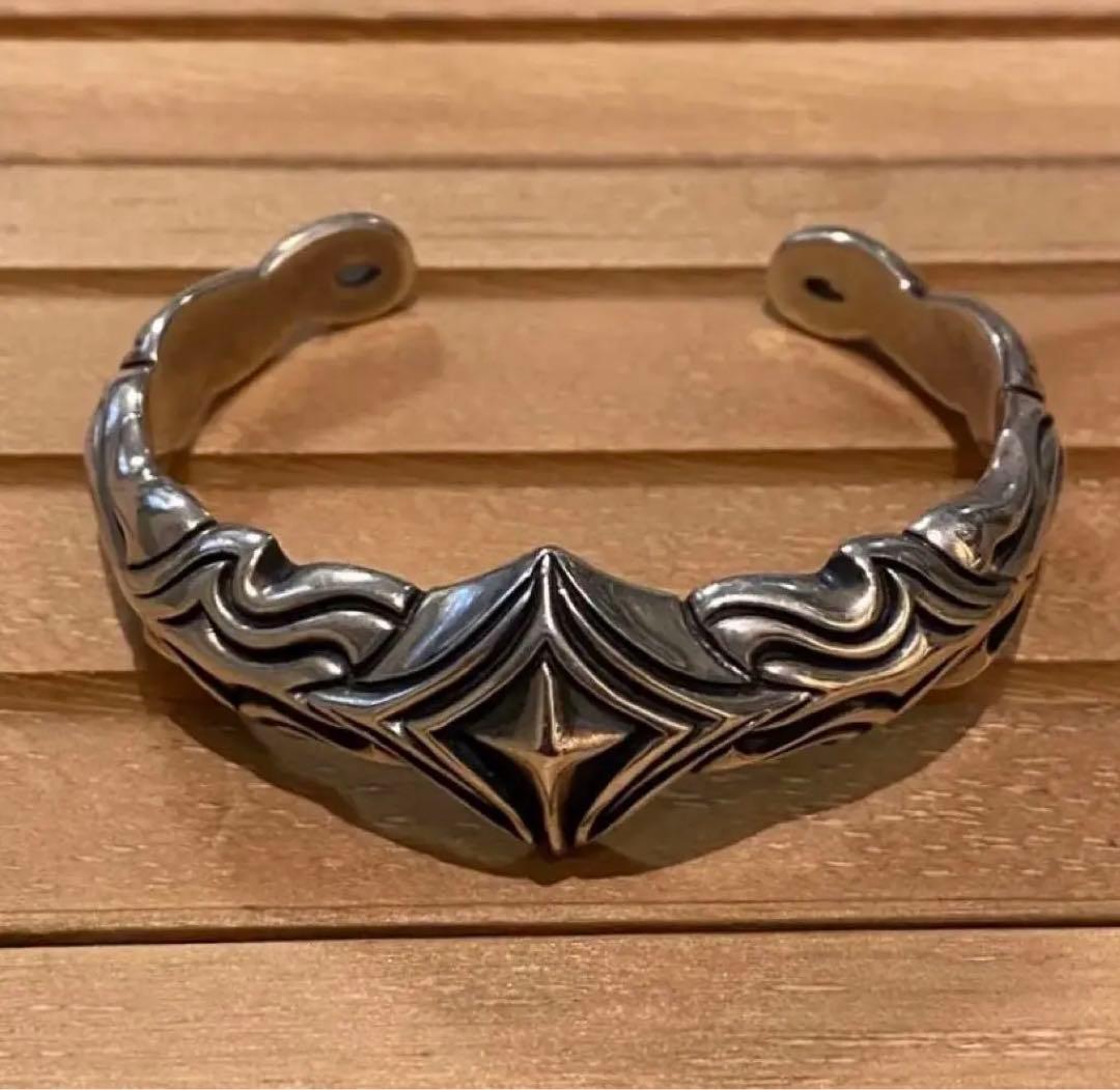 重厚シルバーバングル インディアンメキシカンジュエリー好きにもユニセックス