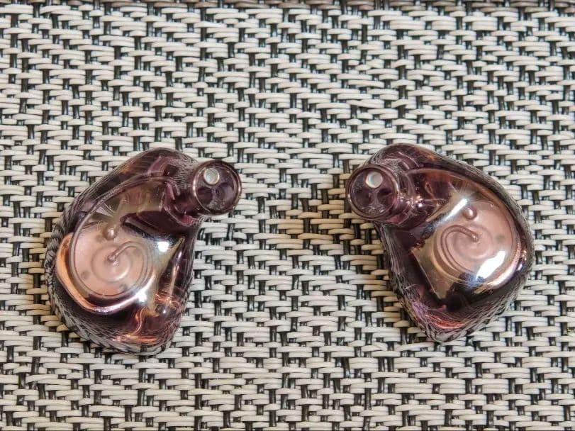 (美品)INTUAURA Uniqueness 4.4mm 1DD+4BA