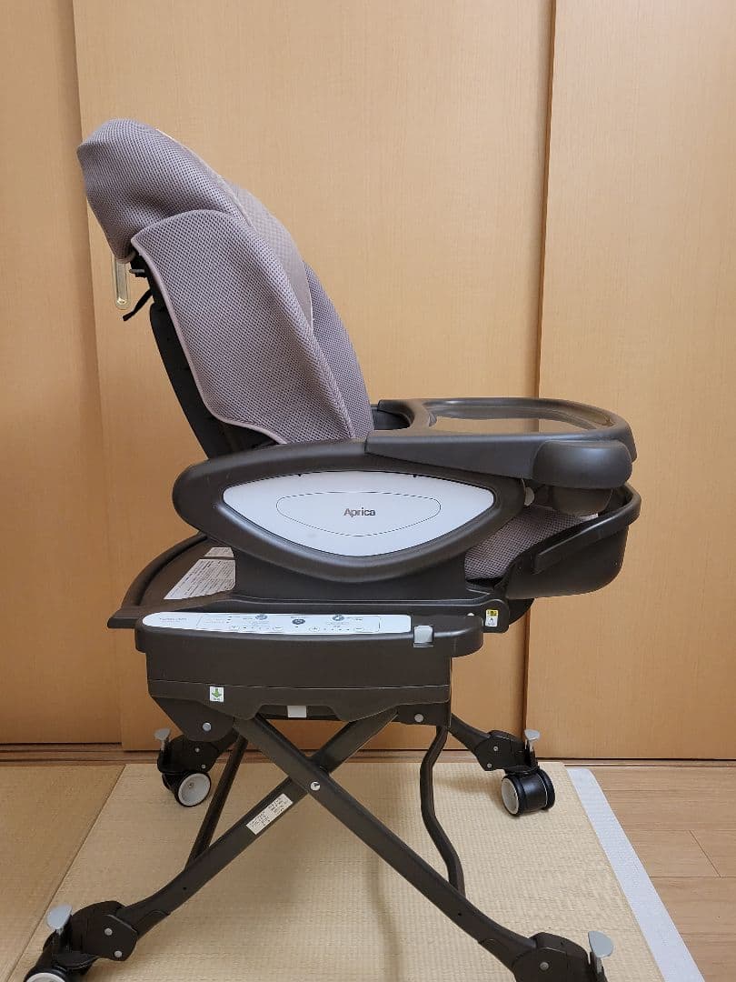 Aprica アップリカ ユラリズムオート