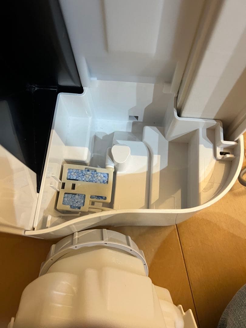 ホワイト空気清浄機 自動運転・静音モード搭載