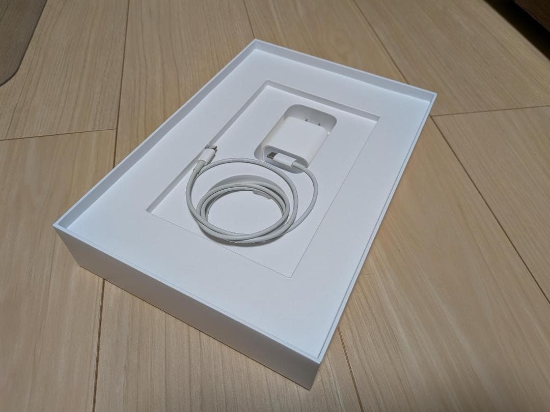 Apple iPad(第8世代) 10.2インチ スペースグレー