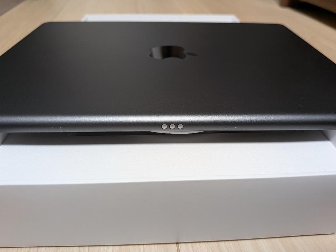 Apple iPad(第8世代) 10.2インチ スペースグレー