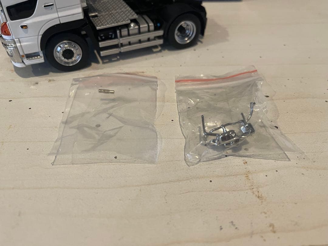 ケンクラフト 1/50 プロフィアハイルーフ ホワイト