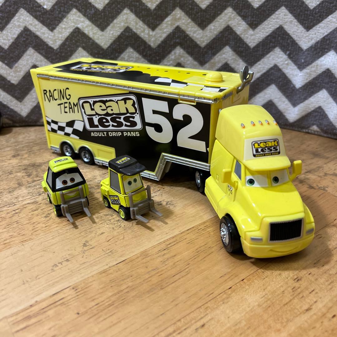 マテル　カーズ　リークレス52 ハウラーとピティセット