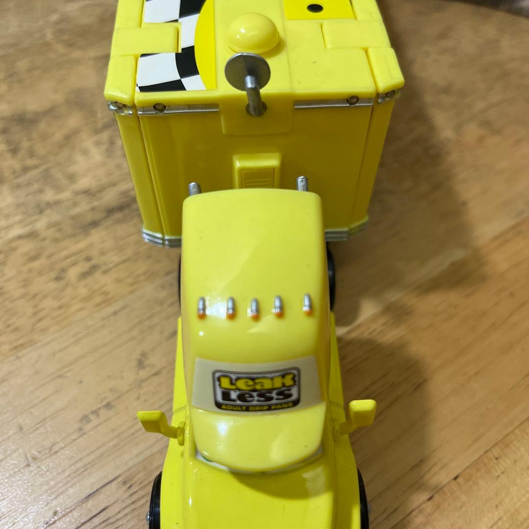 マテル　カーズ　リークレス52 ハウラーとピティセット