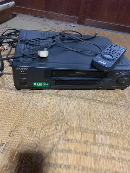 Sony   VHSビデオデッキ。SlV_FX30