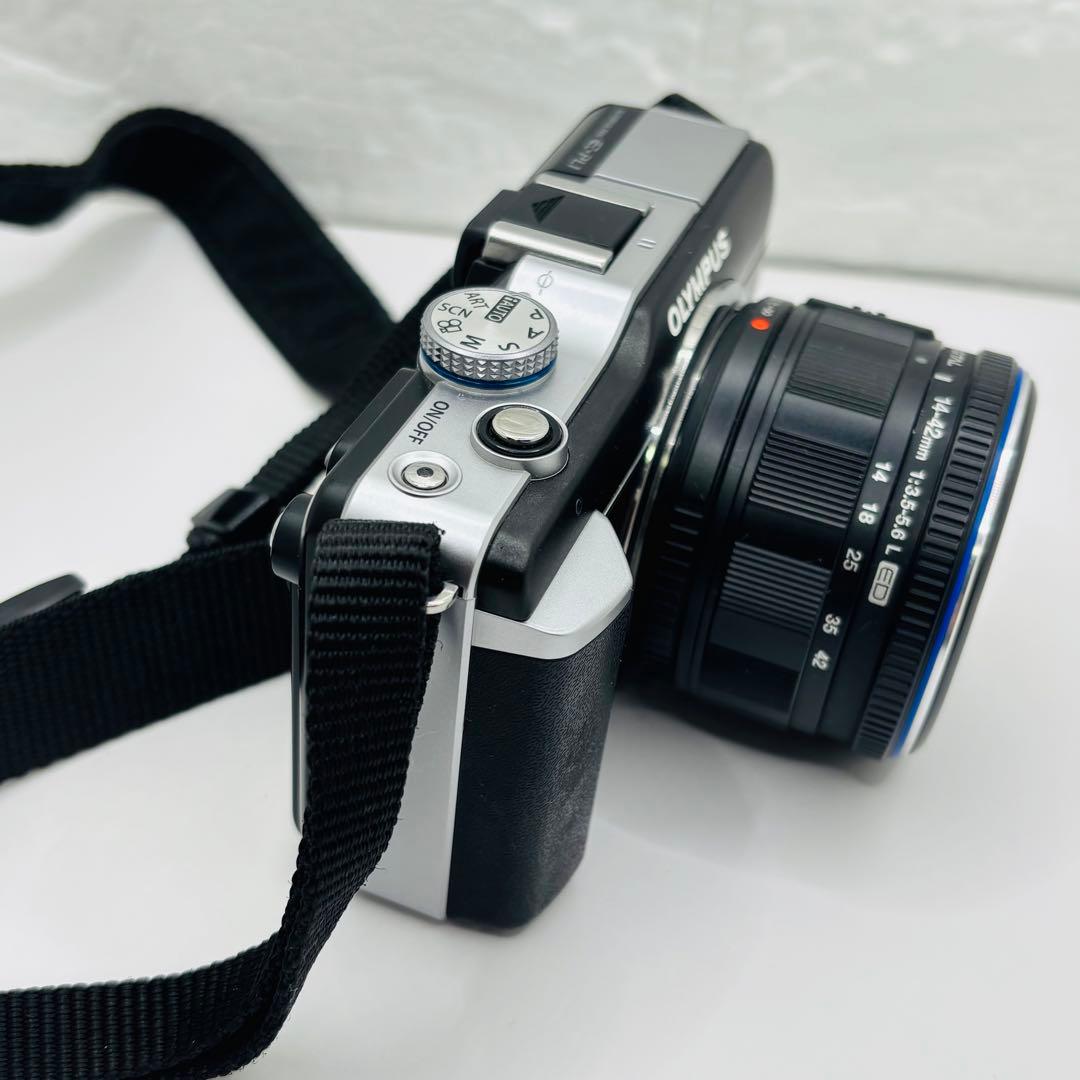 【美品】オリンパス ペン ライト E-PL1ミラーレス レンズキット