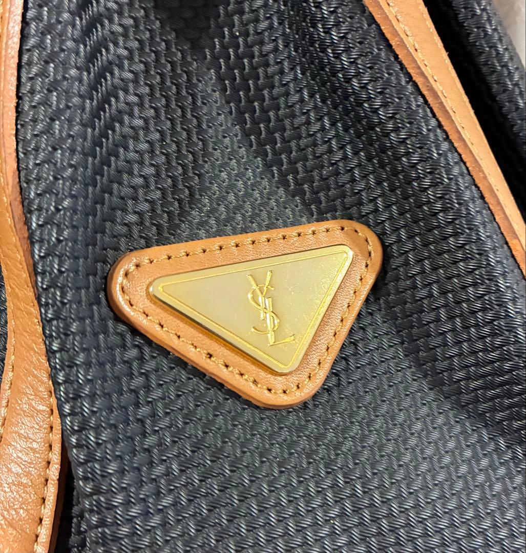 YVES SAINT LAURENT イヴサンローラン 巾着 ショルダーバッグ