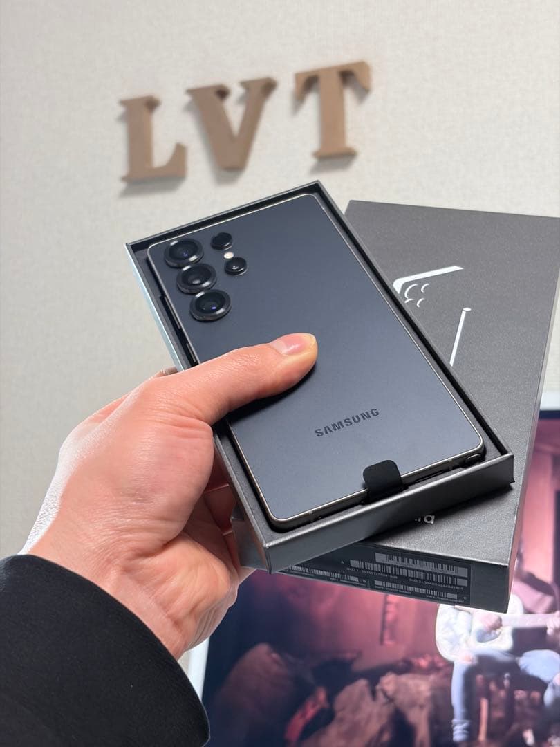 Samsung Galaxy S25 Ultra チタニウムブラック