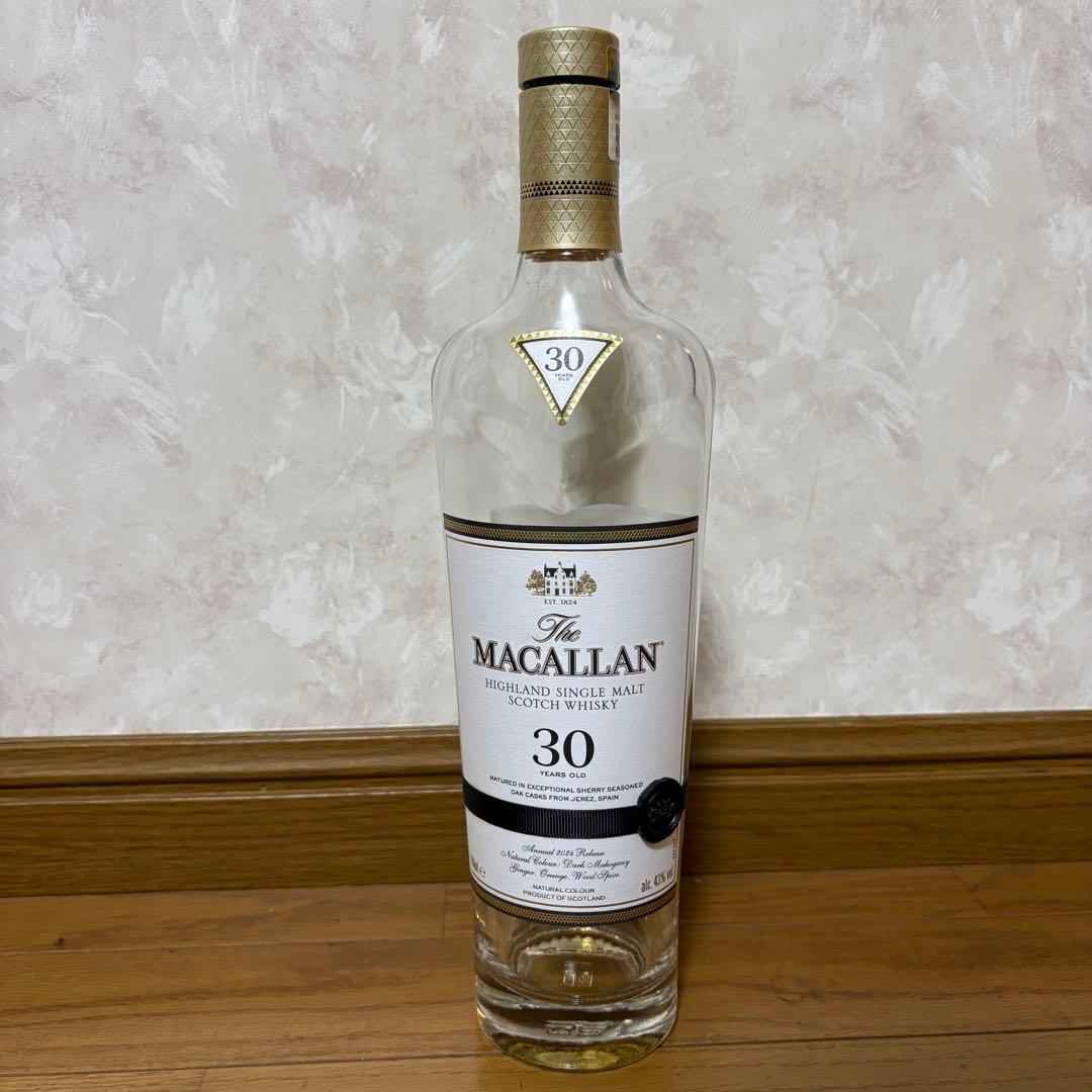 The Macallan 30年 空瓶、木製化粧箱、内箱、外箱あり 未洗浄品