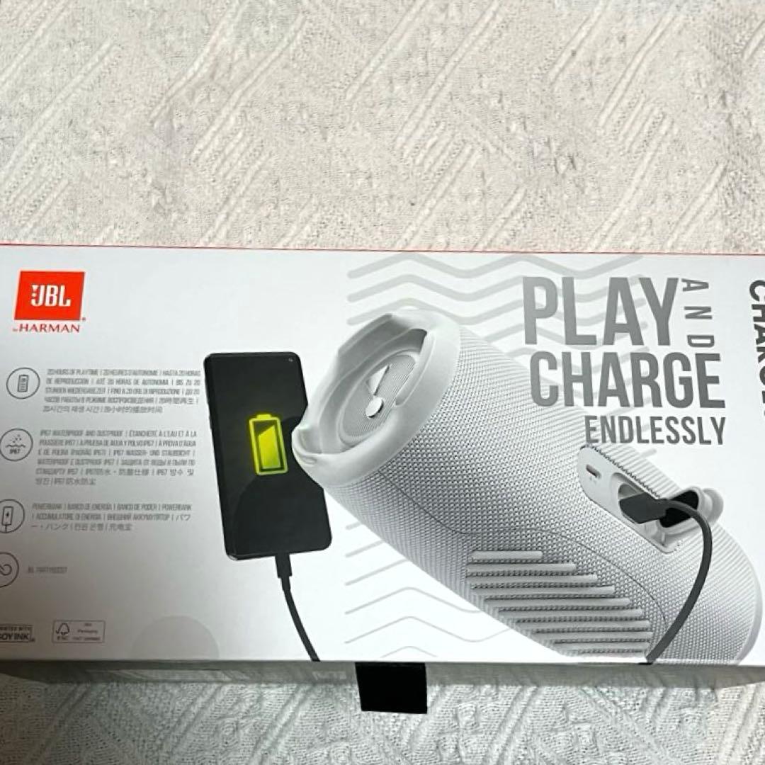 新品未開封　JBL CHARGE 5 Bluetoothスピーカー　ホワイト
