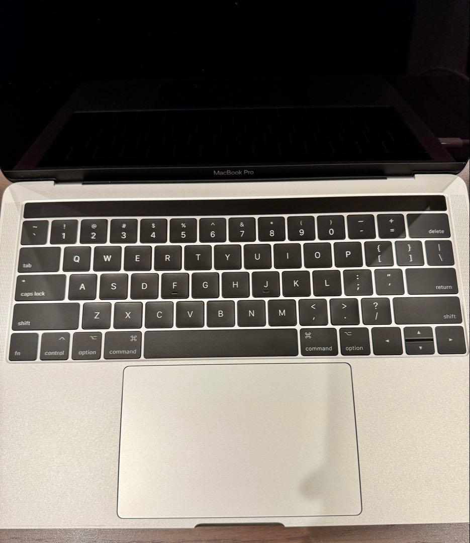 【美品】MacBook Pro 2017【Touch Bar 英字キーボード】