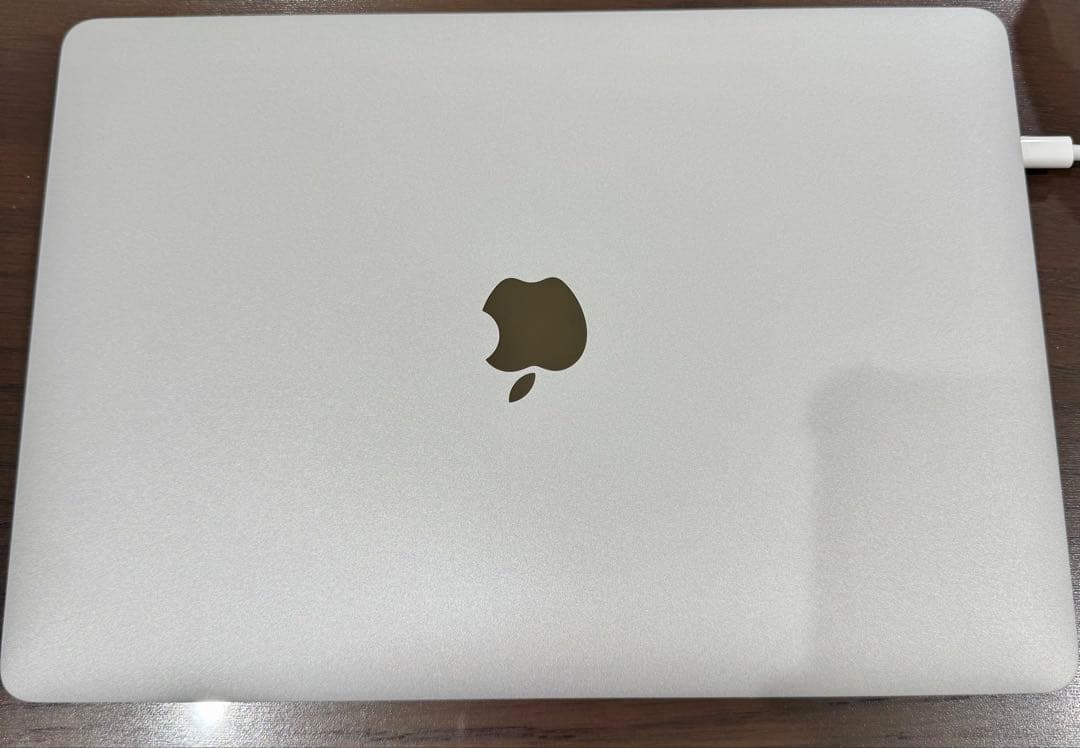 【美品】MacBook Pro 2017【Touch Bar 英字キーボード】