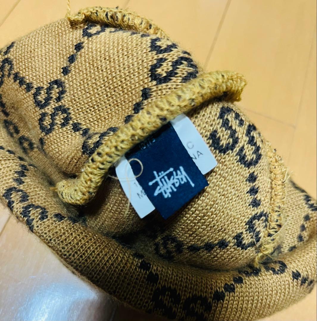 オールド　ステューシー　モノグラム ビーニー　　　ニット帽