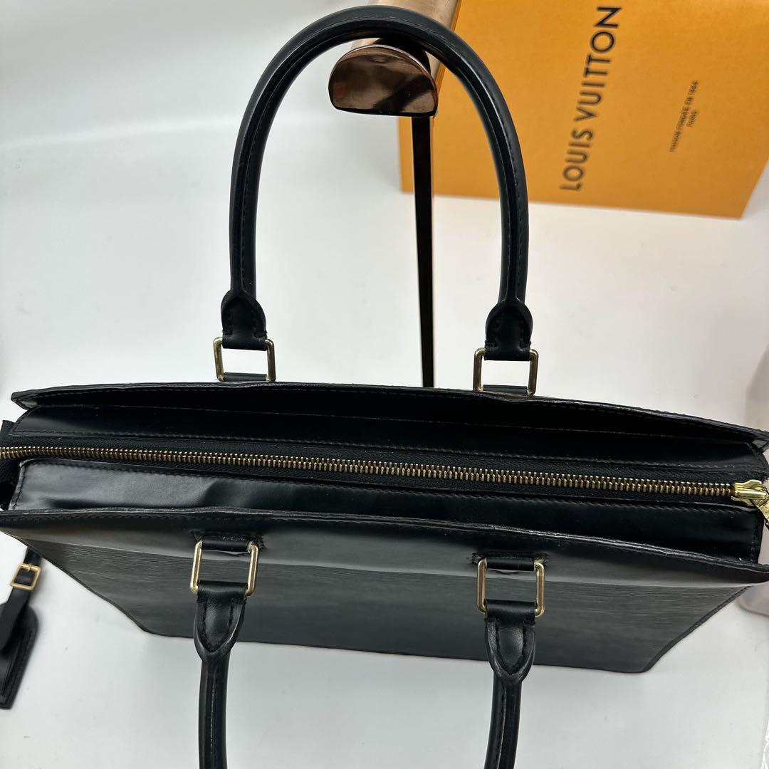 ルイヴィトン　エピレザー　トートバッグ　リヴィエラ　ブラック